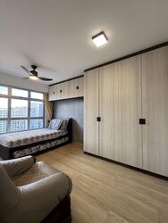 Tampines Street 86 (Tampines), Multi Generation #523697261